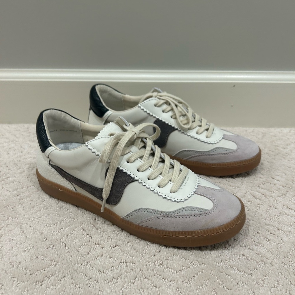 Dolce Vita Notice Sneakers